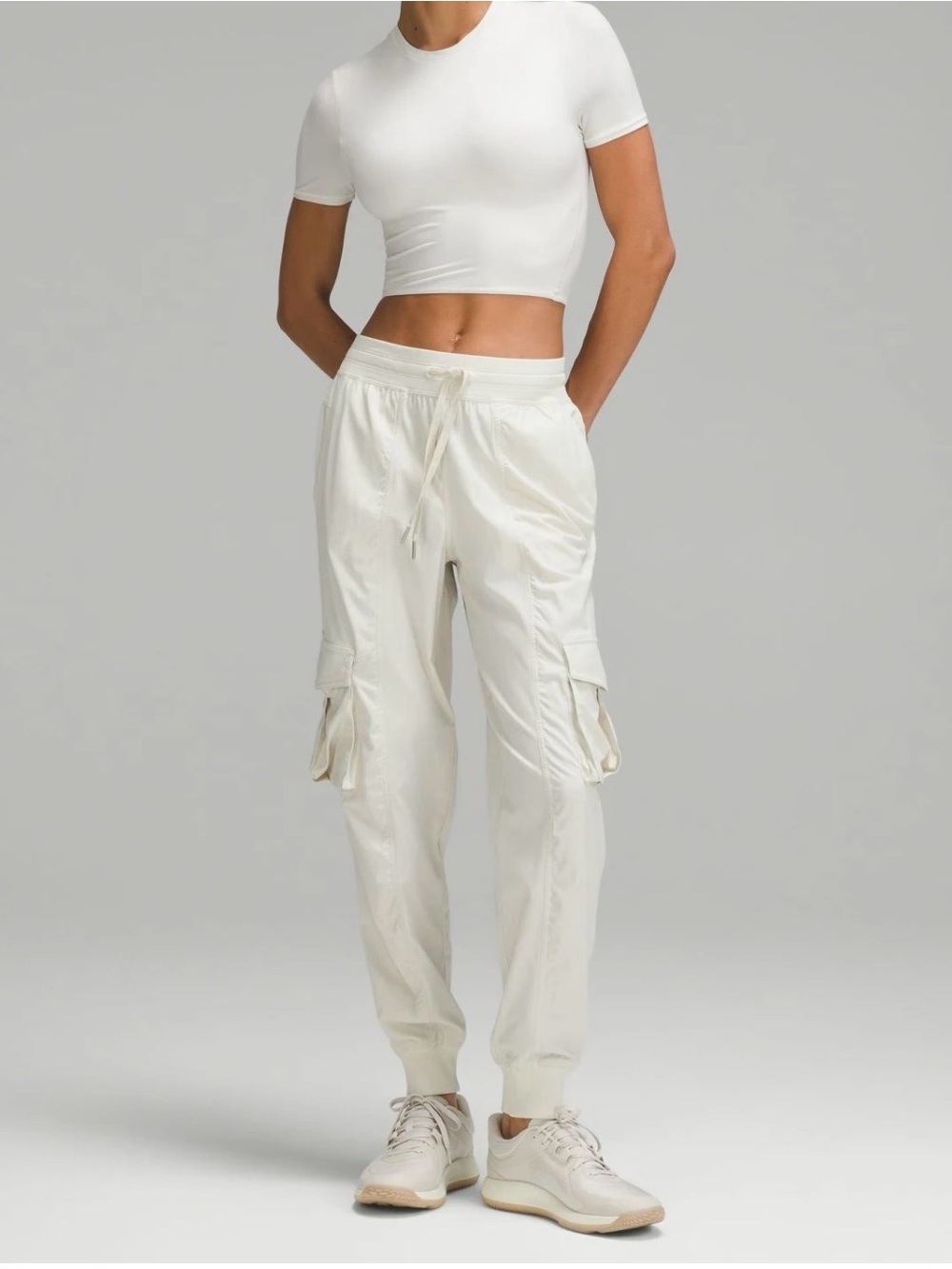 Lululemon Dance Studio Relaxed Fit mid-rise Cargo Jogger Sz Large